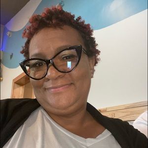 Meet your Posher, Jacqueline